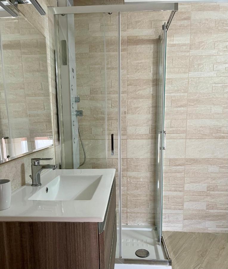 Relax Sea View Attic Apartment Quartu SantʼElena Екстериор снимка